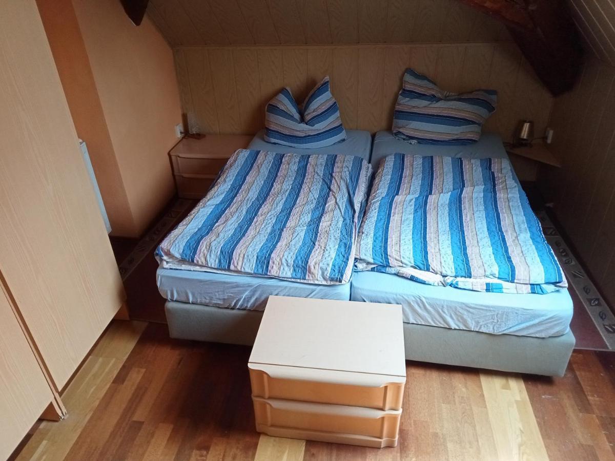 Uebernachtungszimmer 1 Schlettau Exterior foto